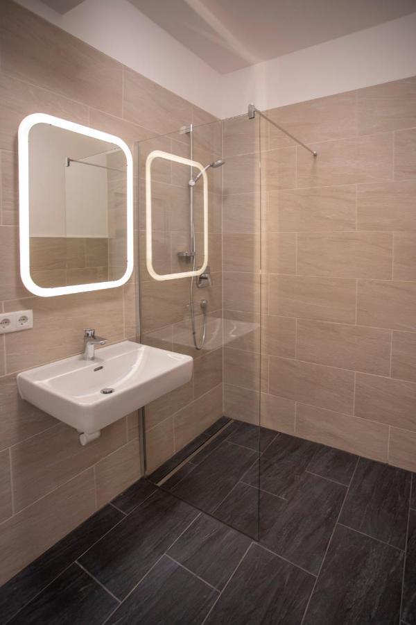 City Center Apartment For 6 Persons! Інсбрук Екстер'єр фото